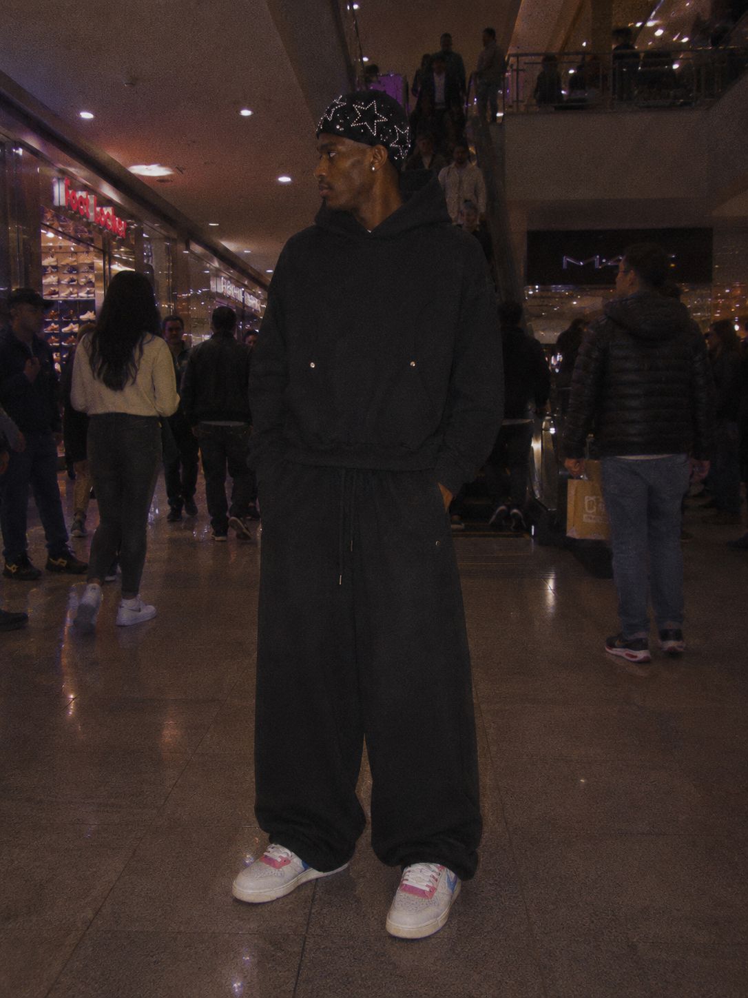 BLACK OUT SWEATS V1